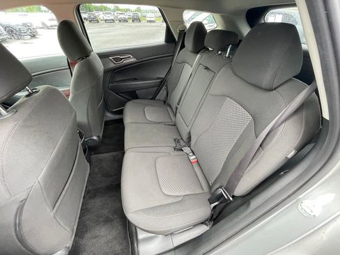 Used 2024 Kia Sportage LX image 24