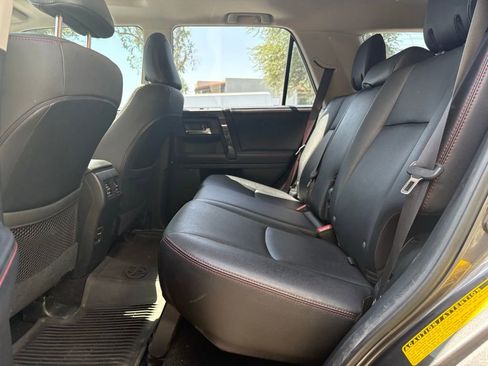 Used 2019 Toyota 4Runner TRD Off-Road Premium AWD/4WD image 11