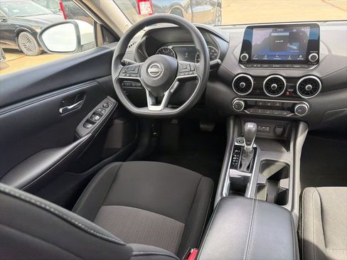 Used 2024 Nissan Sentra SV FWD image 20