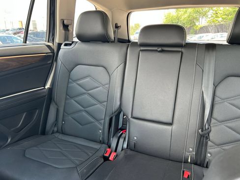 Used 2026 Volkswagen Atlas SE FWD image 36