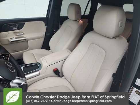 Used 2025 Mercedes-Benz GLA 250 4MATIC image 18