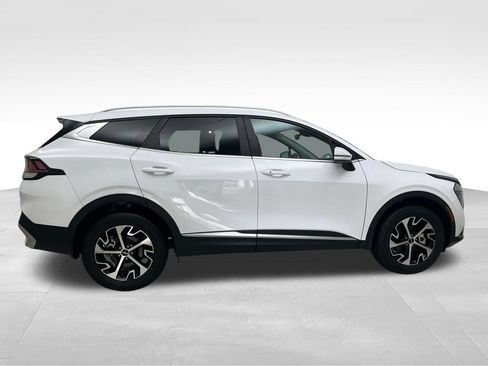 Used 2024 Kia Sportage EX AWD/4WD image 6
