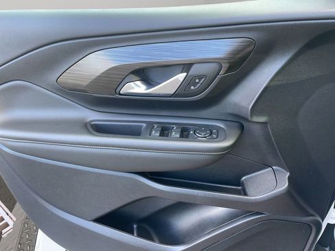 Certified 2024 GMC Terrain SLE image 13