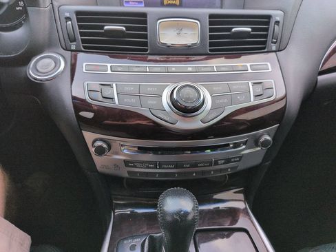 Used 2013 INFINITI M37 w/ Premium Pkg RWD image 19