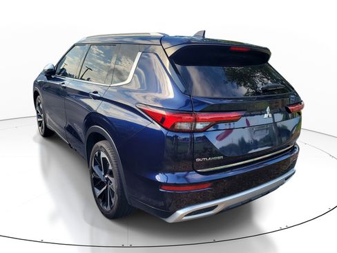 Used 2023 Mitsubishi Outlander SEL FWD image 5
