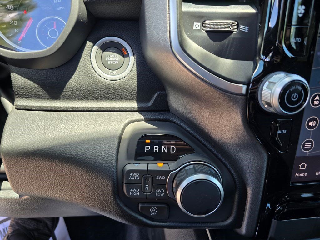 New 2026 RAM 1500 Big Horn AWD/4WD image 27
