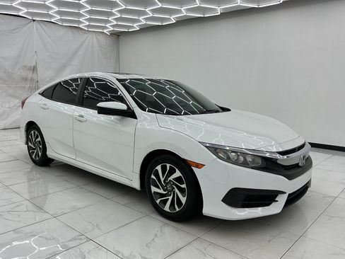 Used 2017 Honda Civic EX image 7