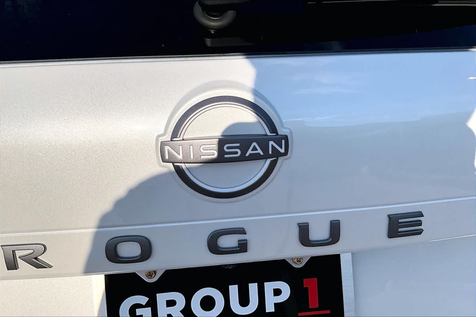 New 2027 Nissan Rogue SV FWD image 15