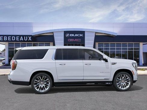 New 2026 GMC Yukon XL Denali w/ Denali Reserve Package AWD/4WD image 53