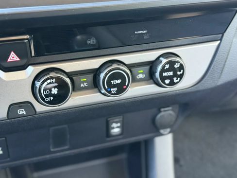 Used 2016 Toyota Tacoma SR RWD image 25