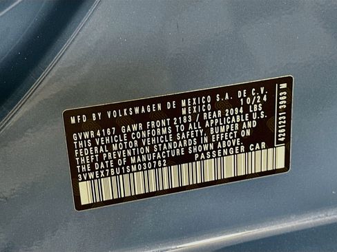 Used 2025 Volkswagen Jetta SE FWD image 12