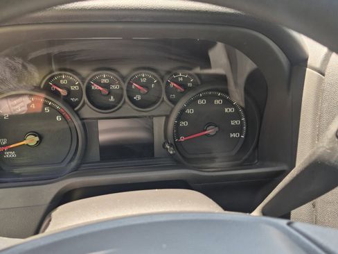 Used 2022 Chevrolet Silverado 1500 Custom RWD image 6