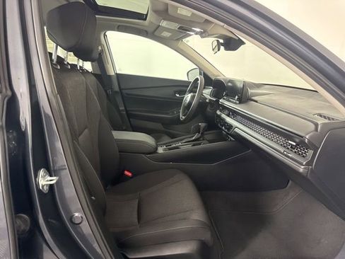 Used 2023 Honda Accord EX image 14