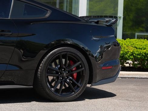 Used 2022 Ford Mustang Shelby GT500 w/ Technology Package RWD image 10