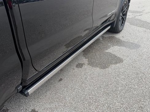 Used 2024 GMC Sierra 1500 Denali Ultimate AWD/4WD image 18