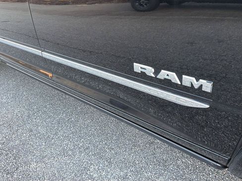 Used 2024 RAM 3500 Limited AWD/4WD image 5