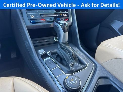 Certified 2023 Volkswagen Tiguan SE w/ Panoramic Sunroof Package AWD/4WD image 15