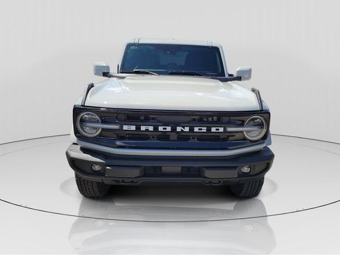 Used 2026 Ford Bronco Outer Banks AWD/4WD image 2
