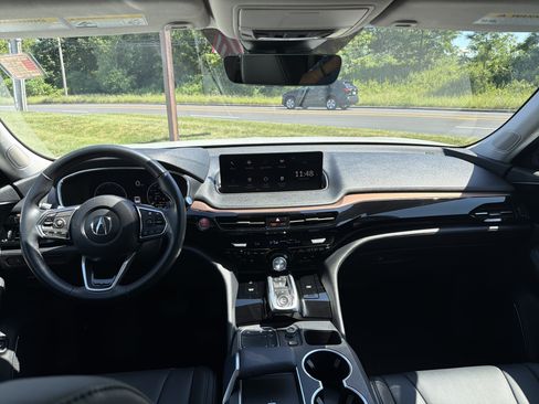 Used 2022 Acura MDX SH-AWD image 12