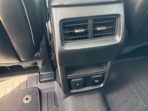 Used 2019 Ford Edge Titanium w/ Canadian Touring Package AWD/4WD image 20