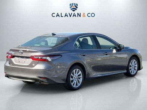 Used 2024 Toyota Camry LE image 4