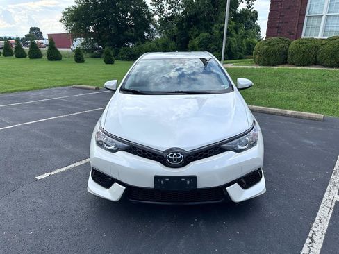 Used 2018 Toyota Corolla iM w/ All-Weather Mat Package FWD image 13