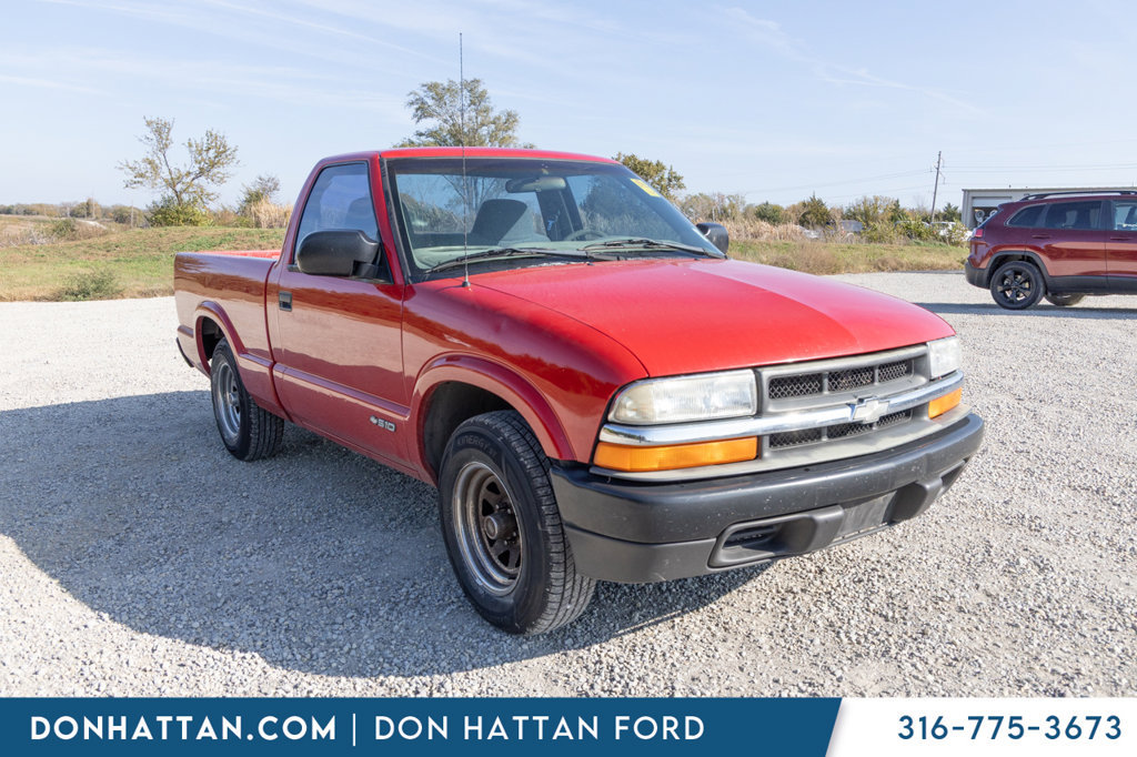 Used 1998 Chevrolet S10 Pickup 2WD Regular Cab image 24