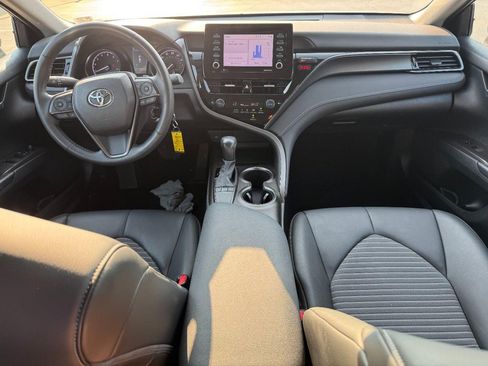 Certified 2022 Toyota Camry SE FWD image 12