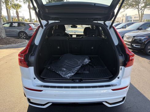 Certified 2024 Volvo XC60 T8 Polestar w/ Protection Package Premier AWD/4WD image 34