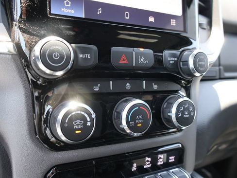 New 2026 RAM 1500 Big Horn AWD/4WD image 36