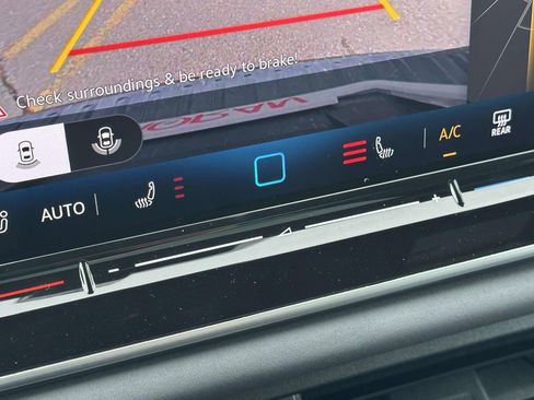 New 2026 Volkswagen Tiguan SE R-Line image 23