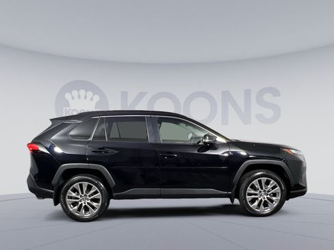 Used 2022 Toyota RAV4 XLE Premium AWD/4WD image 12