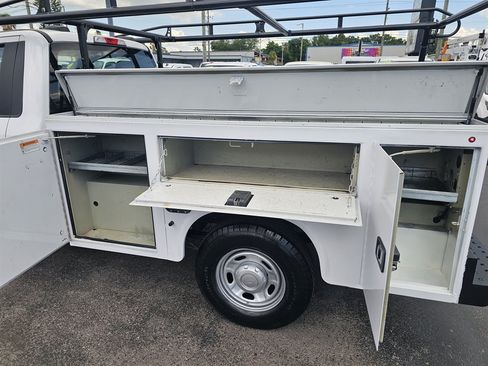 Used 2022 Ford F250 XL w/ Power Equipment Group RWD image 19