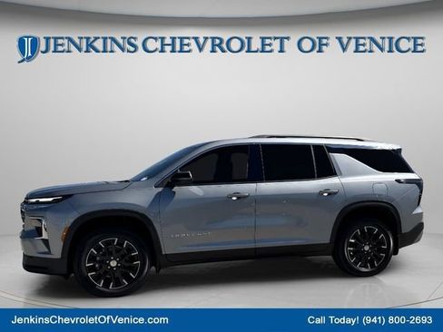 New 2026 Chevrolet Traverse LT w/ Sun and Wheel Package image 17