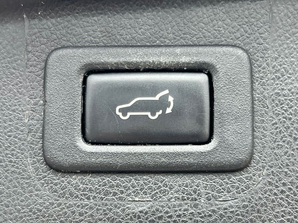 Used 2017 Subaru Outback 2.5i Premium AWD/4WD image 33