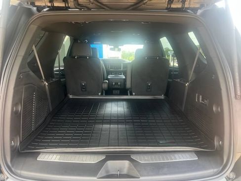 Used 2022 GMC Yukon Denali RWD image 13