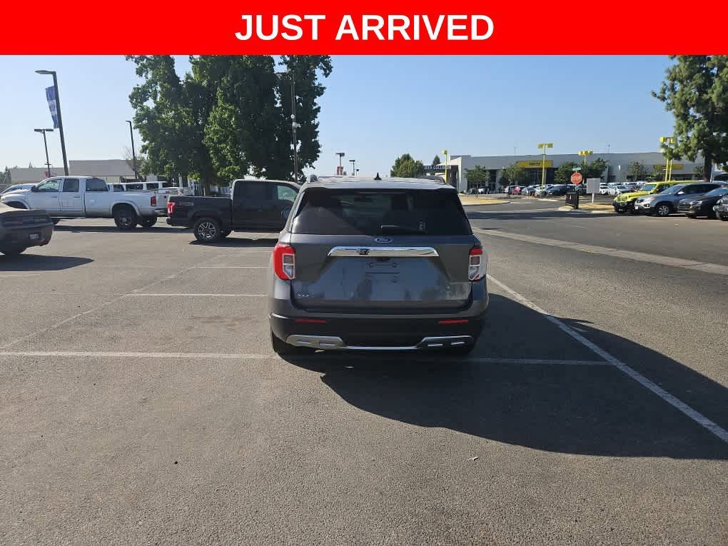 Used 2022 Ford Explorer XLT w/ Equipment Group 202A RWD image 6
