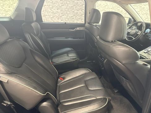 Used 2023 Hyundai Palisade SEL w/ Premium Package AWD/4WD image 11