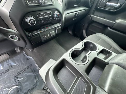 Used 2024 Chevrolet Silverado 1500 Custom image 31