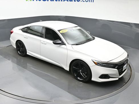 Used 2022 Honda Accord Sport image 3