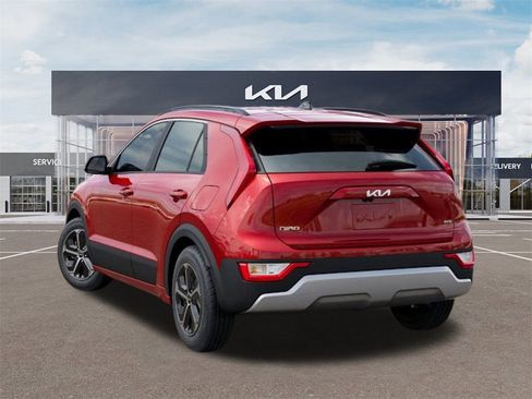 New 2025 Kia Niro EX image 4