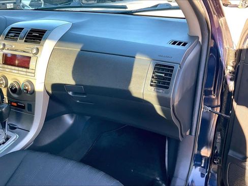 Used 2011 Toyota Corolla S image 18