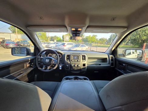 Used 2018 RAM 1500 Express w/ Express Value Package RWD image 5