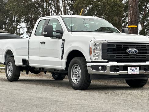 New 2026 Ford F250 XL w/ XL Chrome Package image 14