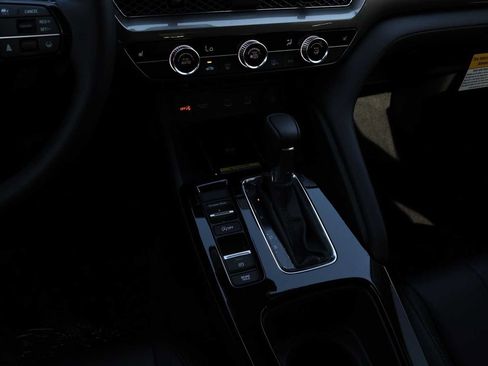 New 2026 Acura Integra FWD image 18
