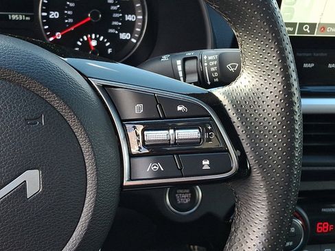 Used 2023 Kia Forte GT-Line w/ GT-Line Premium Package image 22