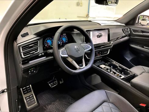 New 2026 Volkswagen Atlas Cross Sport SEL Premium R-Line image 8