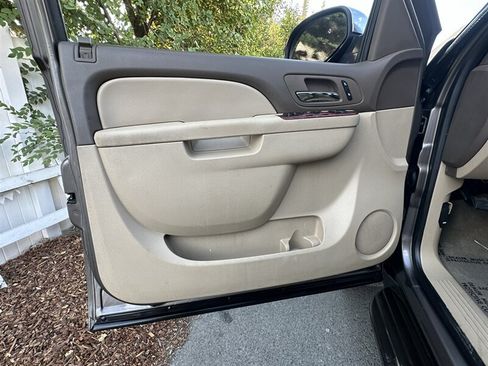 Used 2012 Chevrolet Suburban LT AWD/4WD image 50