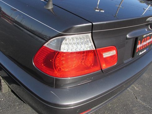 Used 2005 BMW 325Ci Convertible RWD image 25