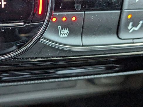 Used 2021 Buick Encore GX Essence w/ Advanced Technology Package image 22